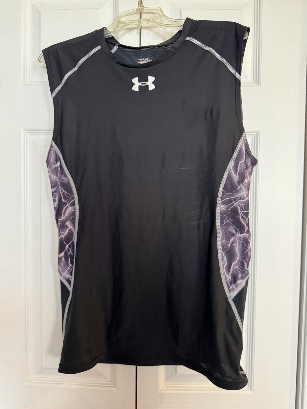 Under Armor men’s sleeveless compression tank, size XXL